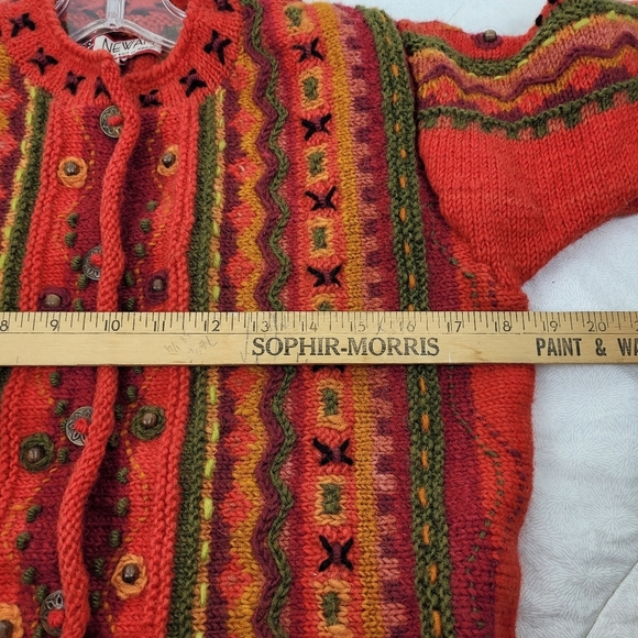 Newari hand knit red wool cardigan sweater Icelandic Design cozy artsy NWT S/M - Picture 6 of 11